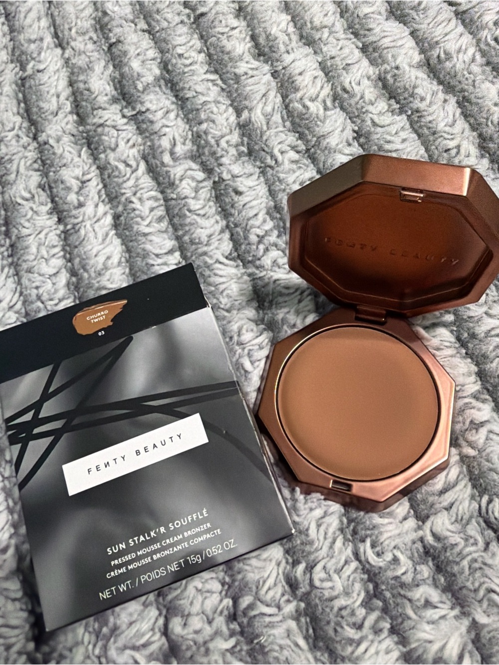 Fenty Beauty Sun Stalk'r Soufflé Pressed Bronzer - Churro Twist (Brown)